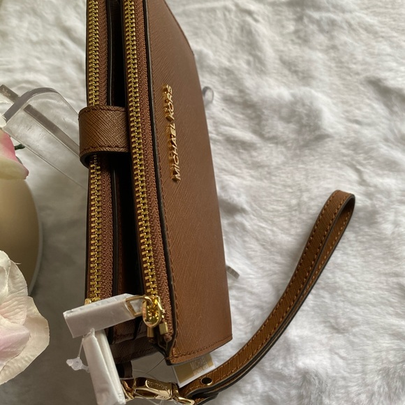 Michael Kors double zipper wrestle - Picture 4 of 6